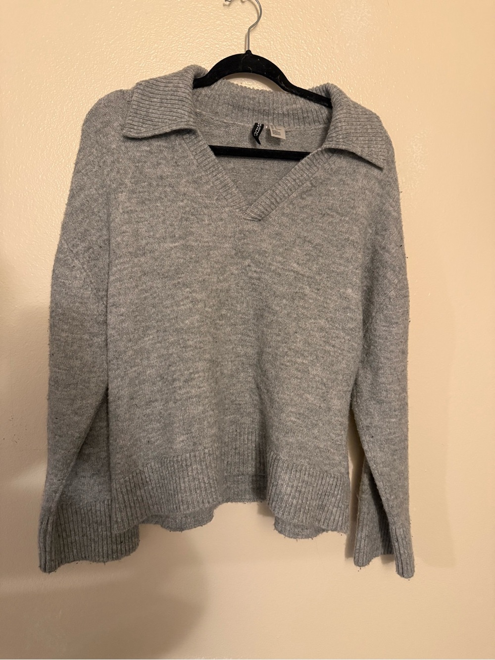 Divided Light Gray Collared V-Neck Sweater